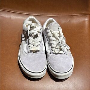 Light Gray Vans Old Skool Sneakers – Size 7